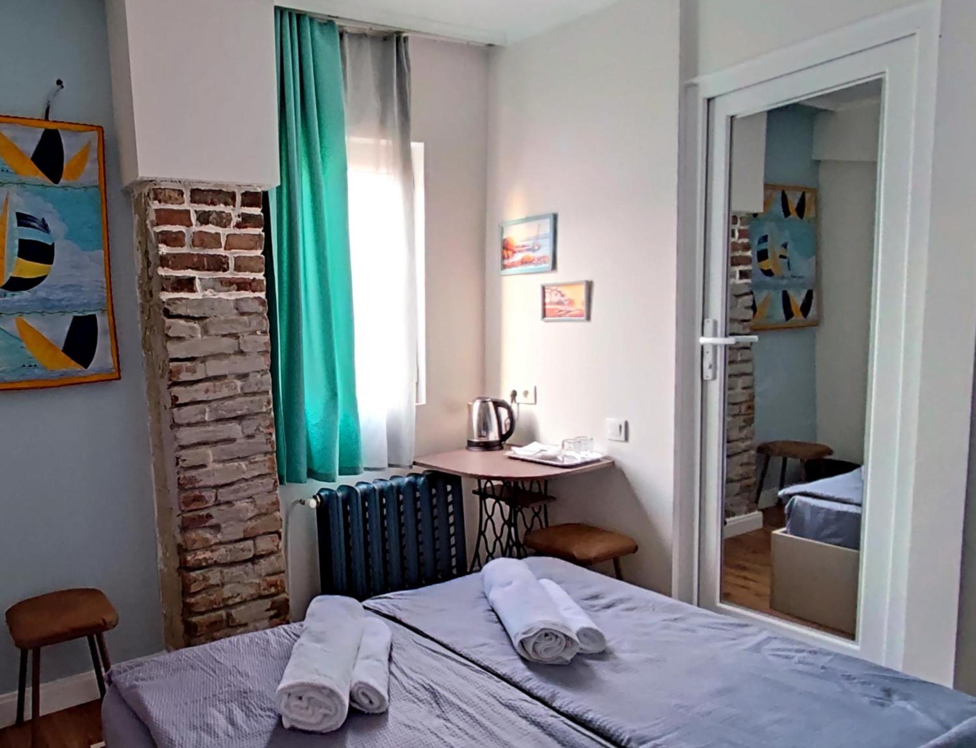 9 Doors Hotel Tbilisi Buitenkant foto
